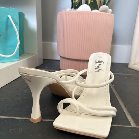 Mule square toe heels : white size 8w - Picture 2 of 2